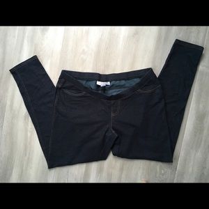 Motherhood Maternity Jeggings Size L